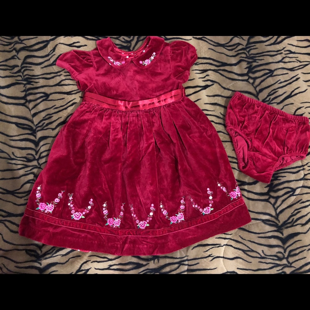 The Children’s Place🎄 girls dress size 3T
